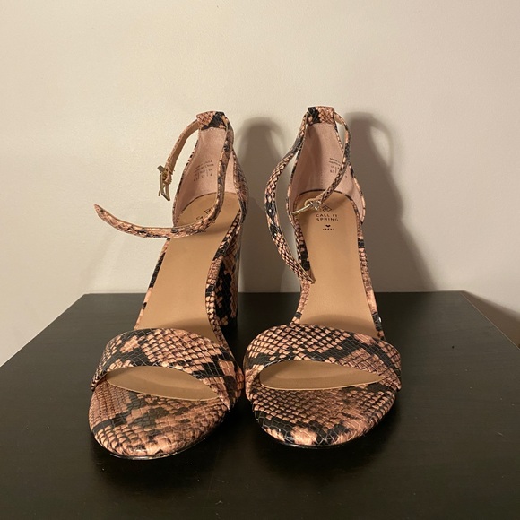 Call It Spring - snake Heels size 6.5 - Picture 2 of 3